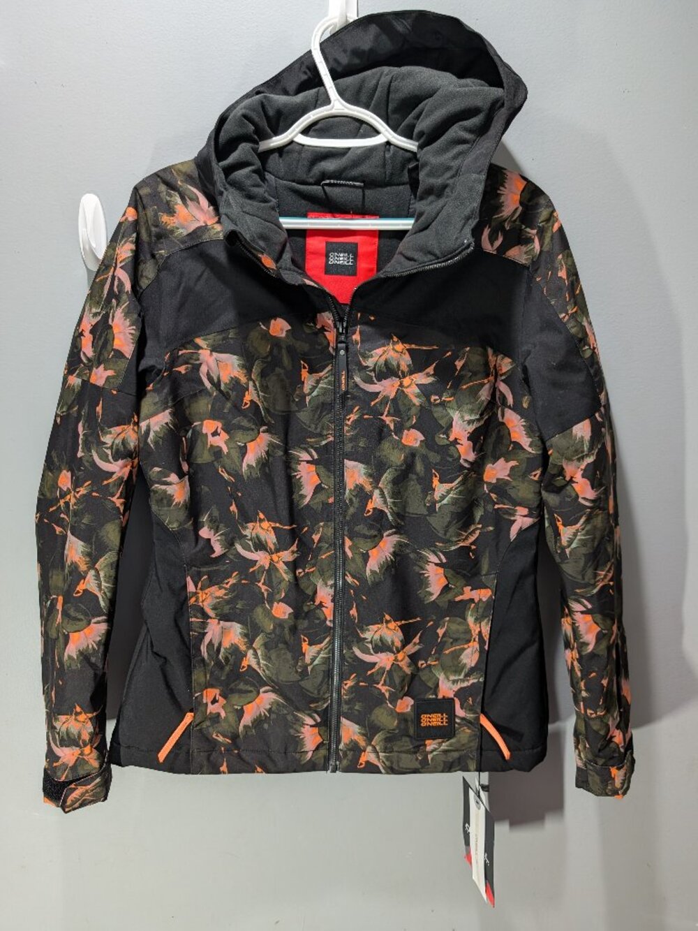 NWT O'Neill Women's Floral Ski Jacket Size L Hooded Winter Snowboard Coat New